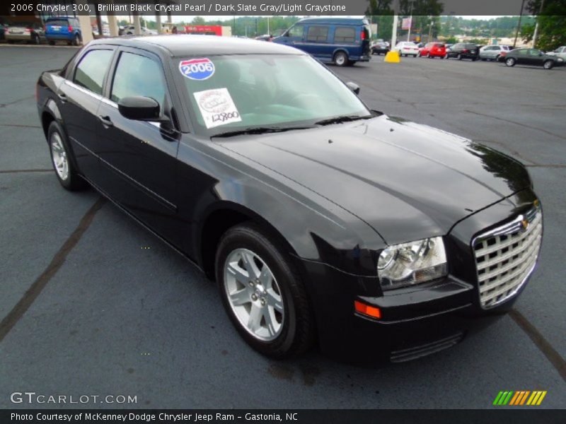Brilliant Black Crystal Pearl / Dark Slate Gray/Light Graystone 2006 Chrysler 300