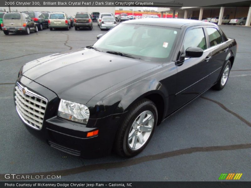 Brilliant Black Crystal Pearl / Dark Slate Gray/Light Graystone 2006 Chrysler 300