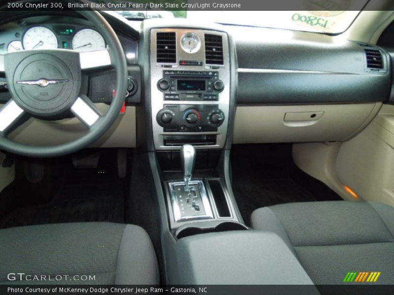 Brilliant Black Crystal Pearl / Dark Slate Gray/Light Graystone 2006 Chrysler 300