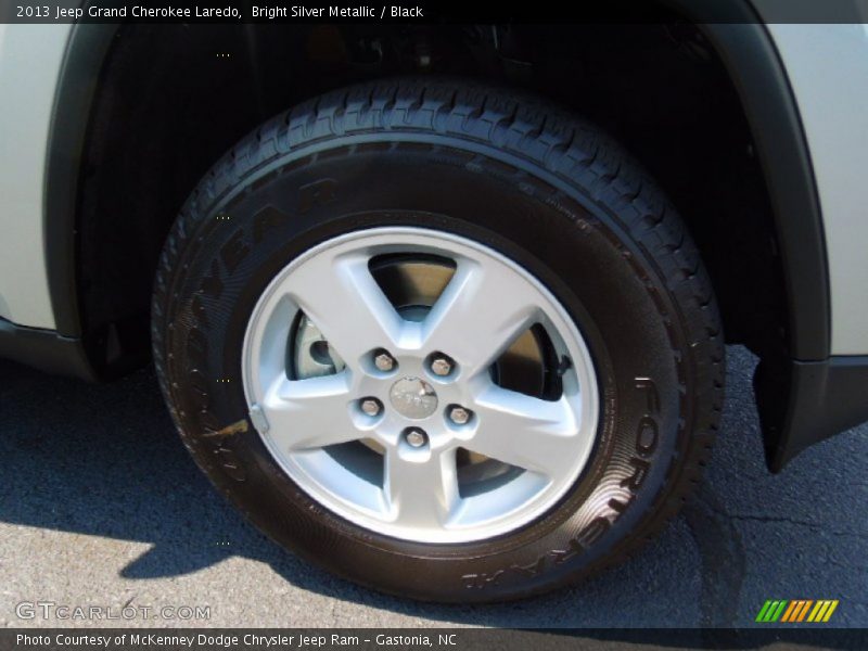 Bright Silver Metallic / Black 2013 Jeep Grand Cherokee Laredo