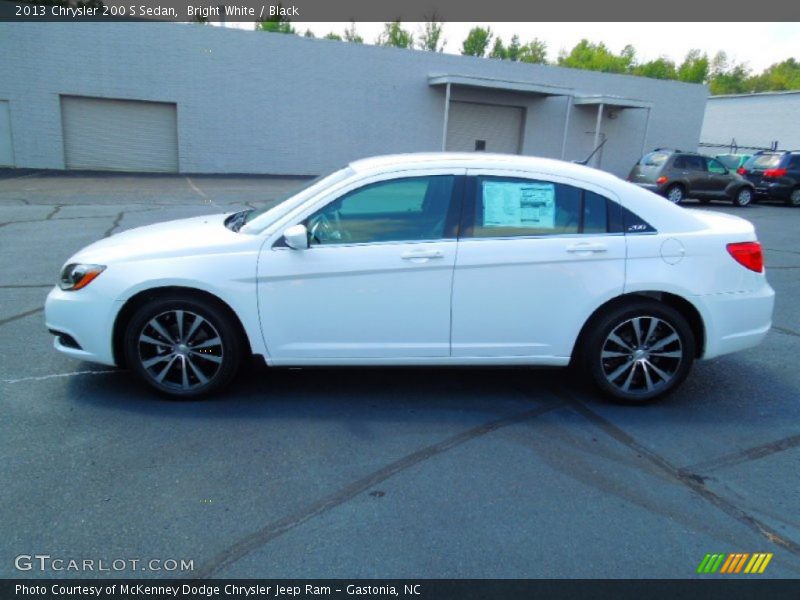 Bright White / Black 2013 Chrysler 200 S Sedan