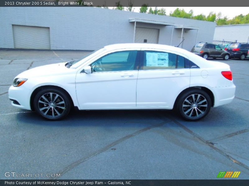 Bright White / Black 2013 Chrysler 200 S Sedan