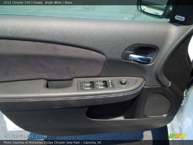 Bright White / Black 2013 Chrysler 200 S Sedan