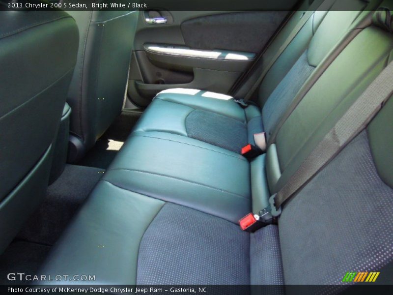 Bright White / Black 2013 Chrysler 200 S Sedan