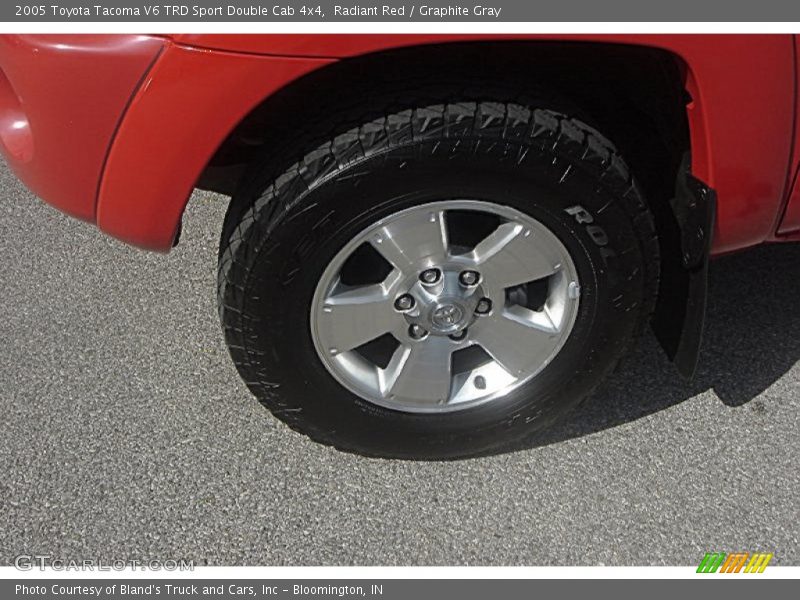 Radiant Red / Graphite Gray 2005 Toyota Tacoma V6 TRD Sport Double Cab 4x4