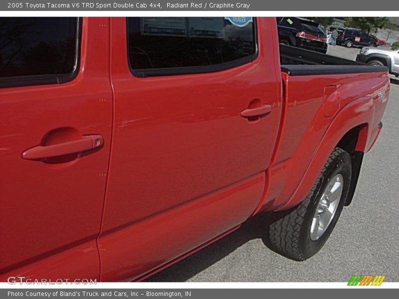 Radiant Red / Graphite Gray 2005 Toyota Tacoma V6 TRD Sport Double Cab 4x4