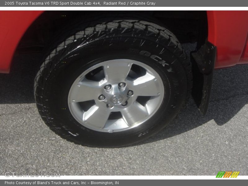 Radiant Red / Graphite Gray 2005 Toyota Tacoma V6 TRD Sport Double Cab 4x4