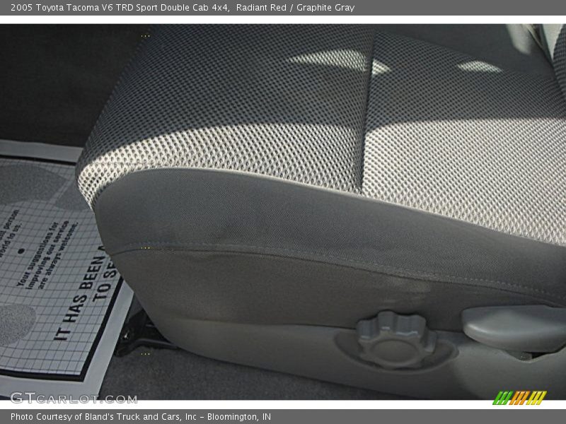 Radiant Red / Graphite Gray 2005 Toyota Tacoma V6 TRD Sport Double Cab 4x4