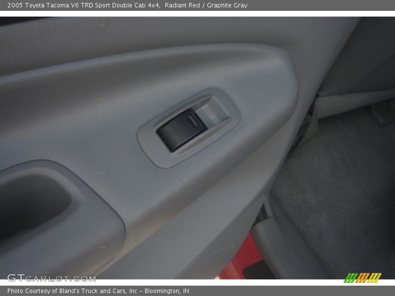 Radiant Red / Graphite Gray 2005 Toyota Tacoma V6 TRD Sport Double Cab 4x4