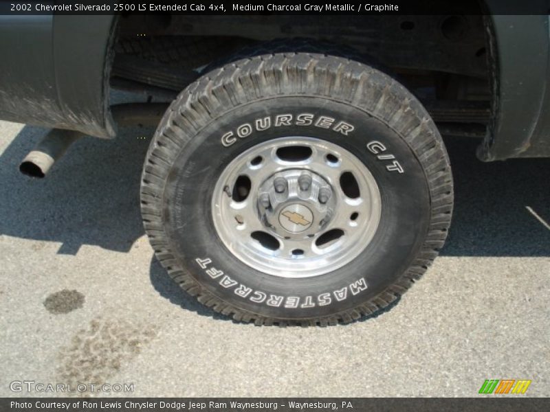 Medium Charcoal Gray Metallic / Graphite 2002 Chevrolet Silverado 2500 LS Extended Cab 4x4