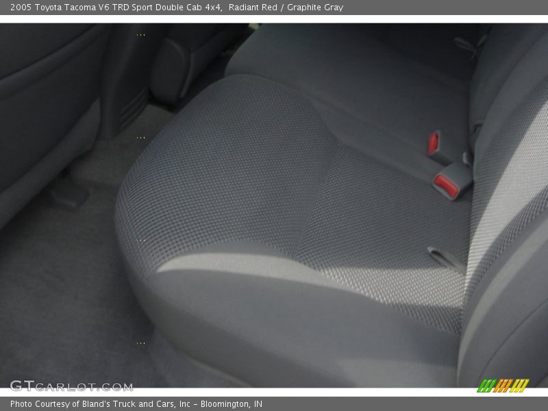 Radiant Red / Graphite Gray 2005 Toyota Tacoma V6 TRD Sport Double Cab 4x4