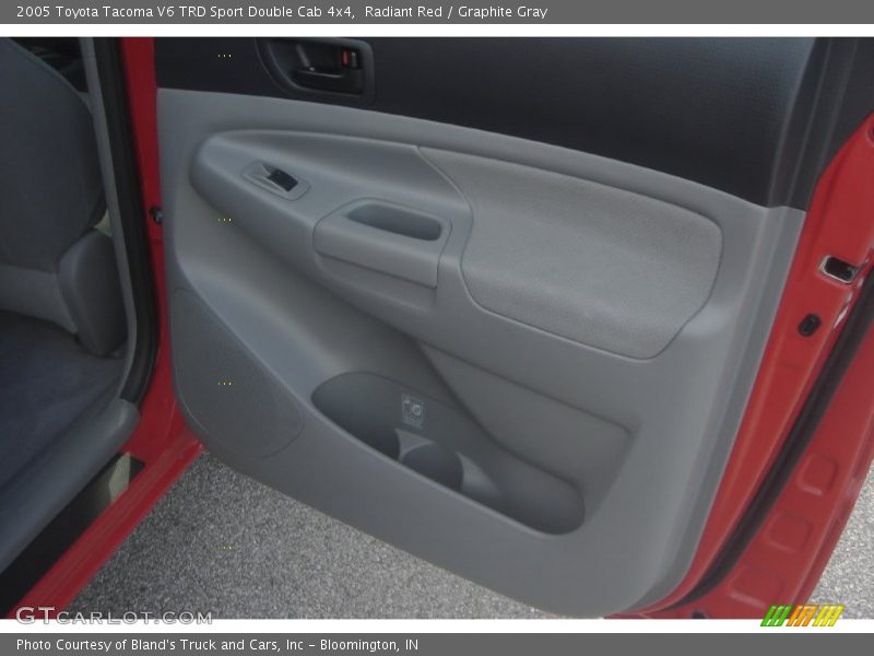 Radiant Red / Graphite Gray 2005 Toyota Tacoma V6 TRD Sport Double Cab 4x4
