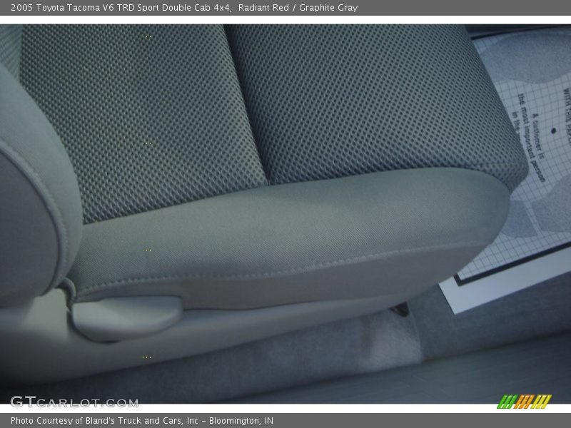 Radiant Red / Graphite Gray 2005 Toyota Tacoma V6 TRD Sport Double Cab 4x4