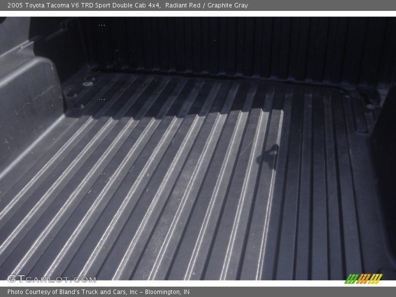 Radiant Red / Graphite Gray 2005 Toyota Tacoma V6 TRD Sport Double Cab 4x4
