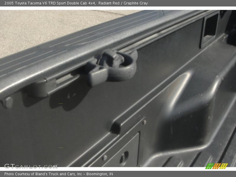 Radiant Red / Graphite Gray 2005 Toyota Tacoma V6 TRD Sport Double Cab 4x4