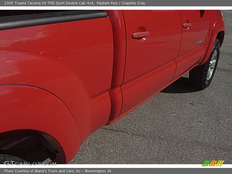 Radiant Red / Graphite Gray 2005 Toyota Tacoma V6 TRD Sport Double Cab 4x4