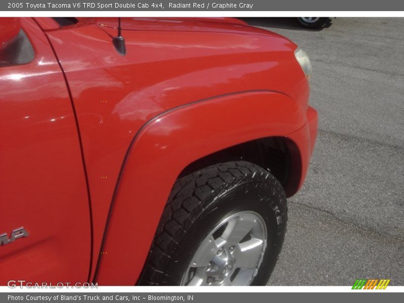 Radiant Red / Graphite Gray 2005 Toyota Tacoma V6 TRD Sport Double Cab 4x4