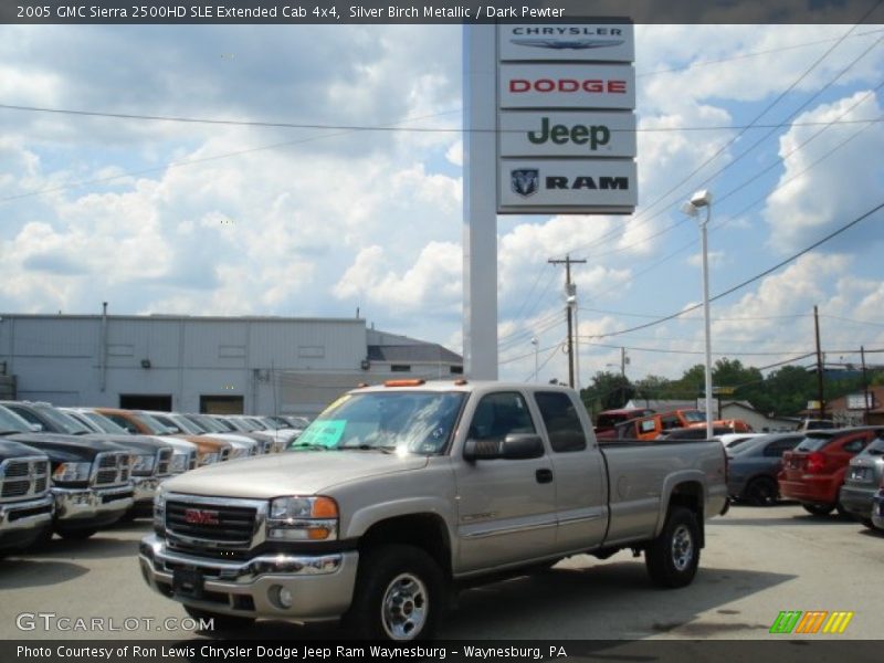 Silver Birch Metallic / Dark Pewter 2005 GMC Sierra 2500HD SLE Extended Cab 4x4