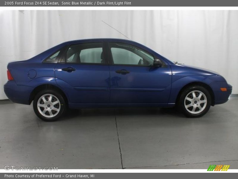  2005 Focus ZX4 SE Sedan Sonic Blue Metallic