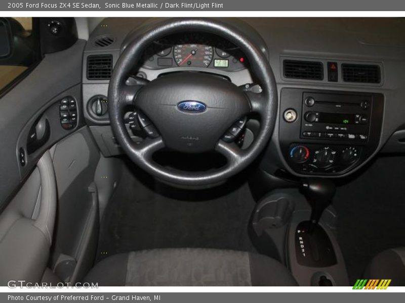Sonic Blue Metallic / Dark Flint/Light Flint 2005 Ford Focus ZX4 SE Sedan