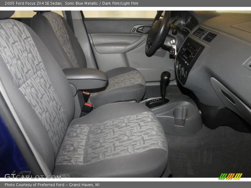 Sonic Blue Metallic / Dark Flint/Light Flint 2005 Ford Focus ZX4 SE Sedan