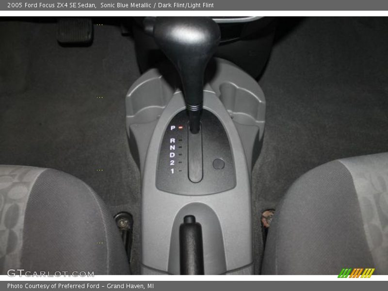  2005 Focus ZX4 SE Sedan 4 Speed Automatic Shifter