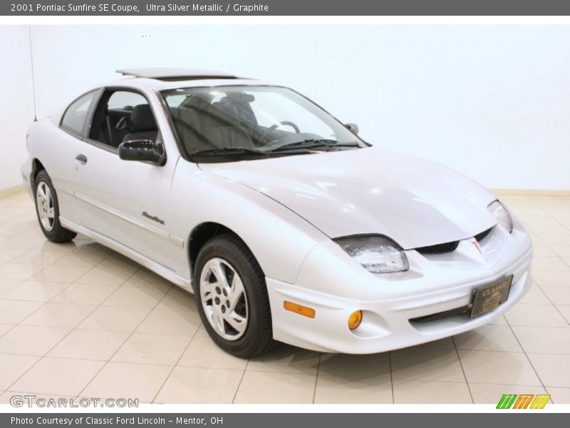 Ultra Silver Metallic / Graphite 2001 Pontiac Sunfire SE Coupe