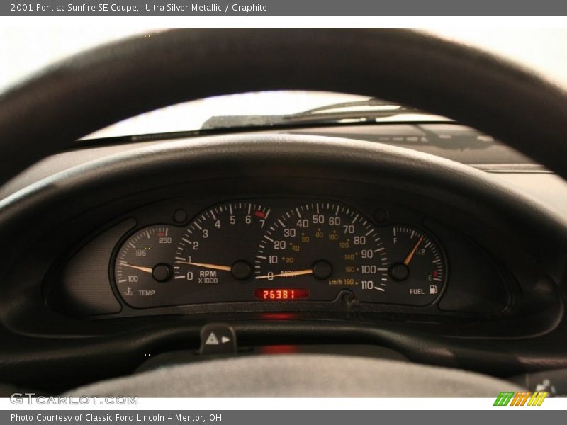 Ultra Silver Metallic / Graphite 2001 Pontiac Sunfire SE Coupe