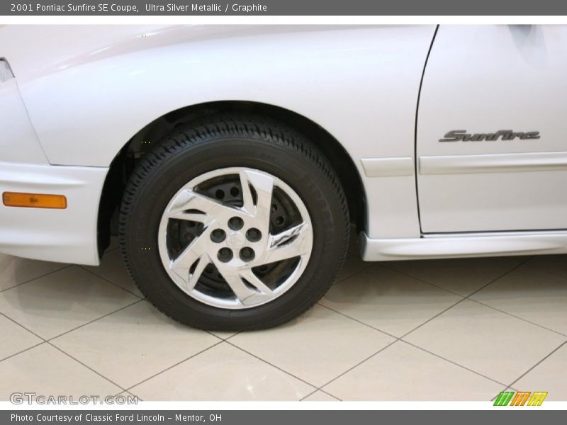 Ultra Silver Metallic / Graphite 2001 Pontiac Sunfire SE Coupe