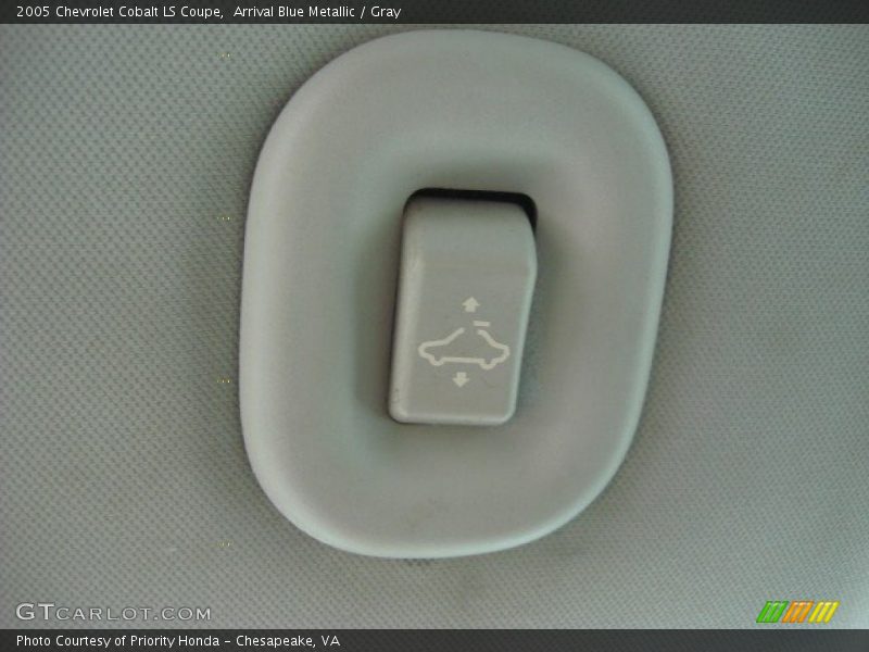 Arrival Blue Metallic / Gray 2005 Chevrolet Cobalt LS Coupe