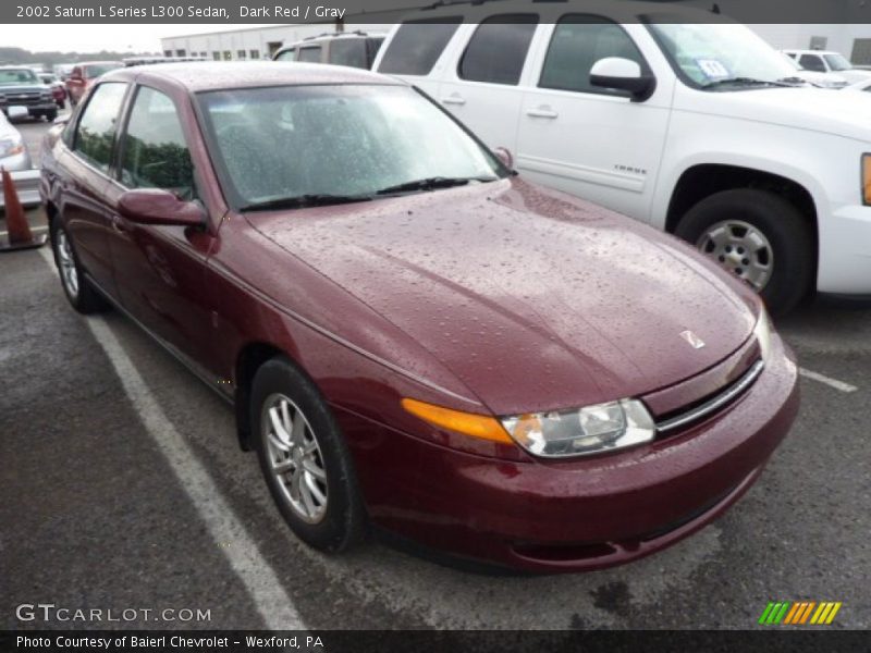 Dark Red / Gray 2002 Saturn L Series L300 Sedan