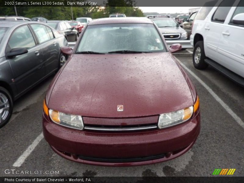 Dark Red / Gray 2002 Saturn L Series L300 Sedan