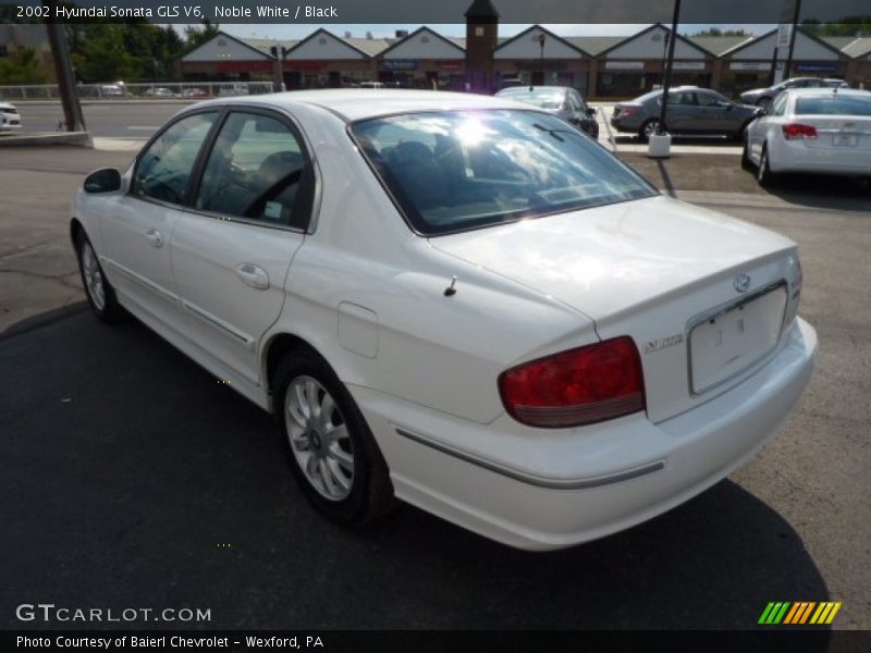 Noble White / Black 2002 Hyundai Sonata GLS V6