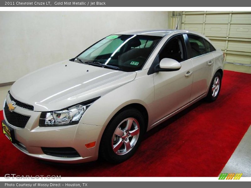 Gold Mist Metallic / Jet Black 2011 Chevrolet Cruze LT