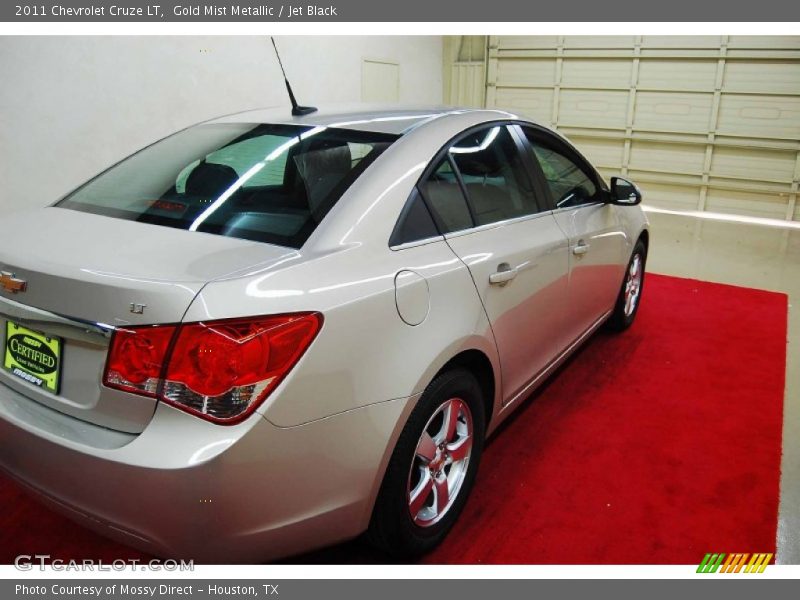 Gold Mist Metallic / Jet Black 2011 Chevrolet Cruze LT