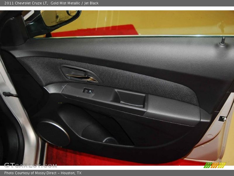 Gold Mist Metallic / Jet Black 2011 Chevrolet Cruze LT