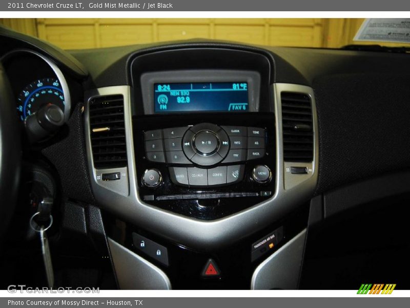 Gold Mist Metallic / Jet Black 2011 Chevrolet Cruze LT