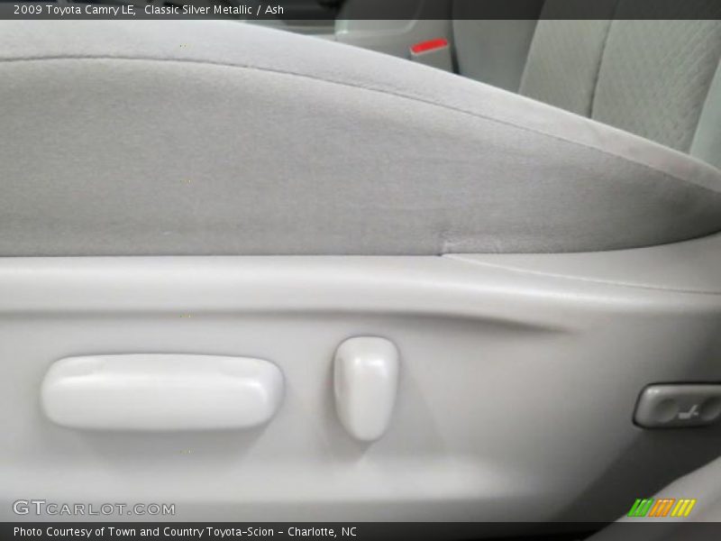 Classic Silver Metallic / Ash 2009 Toyota Camry LE
