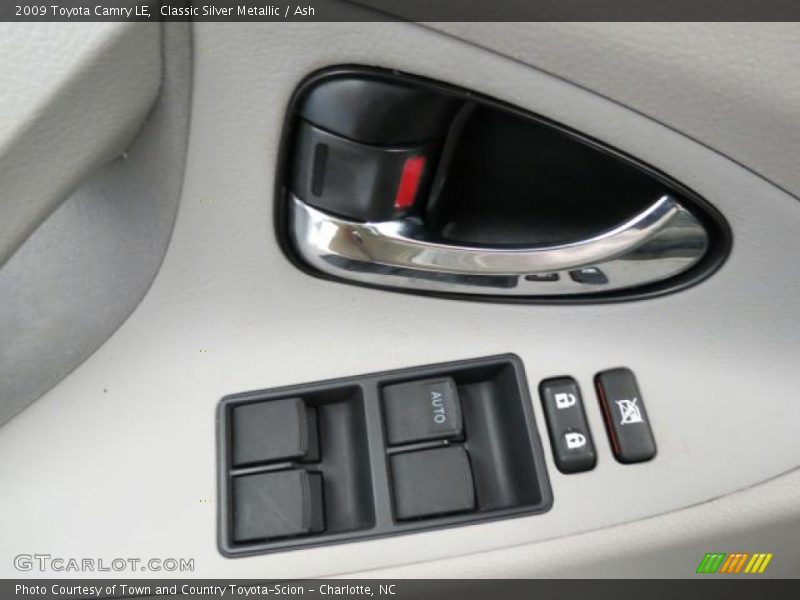Classic Silver Metallic / Ash 2009 Toyota Camry LE