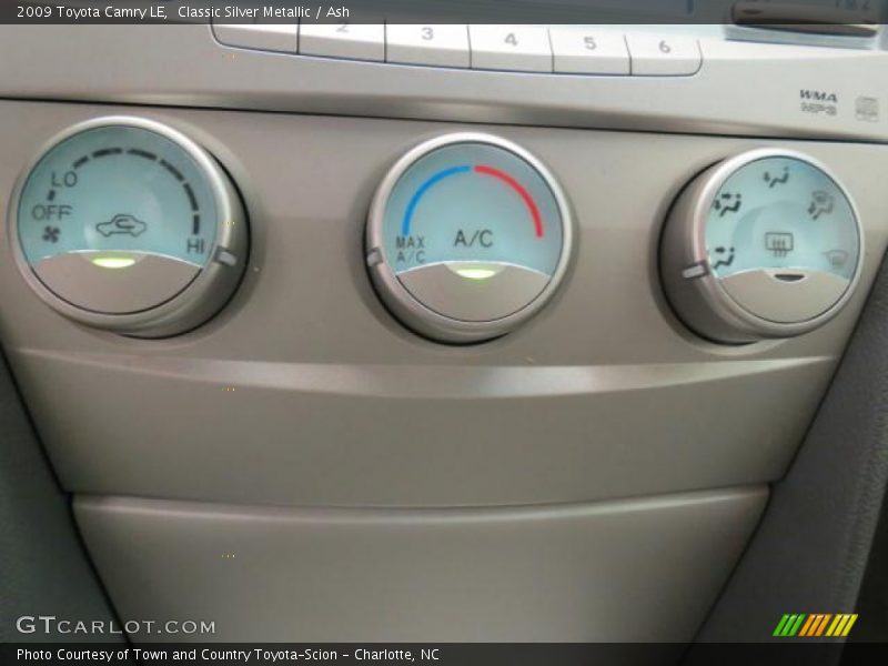 Classic Silver Metallic / Ash 2009 Toyota Camry LE