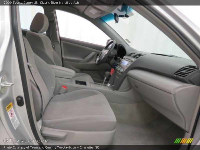 Classic Silver Metallic / Ash 2009 Toyota Camry LE