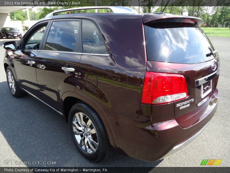 Dark Cherry / Black 2011 Kia Sorento SX V6