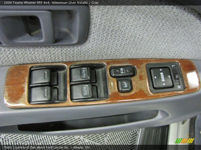 Millennium Silver Metallic / Gray 1999 Toyota 4Runner SR5 4x4