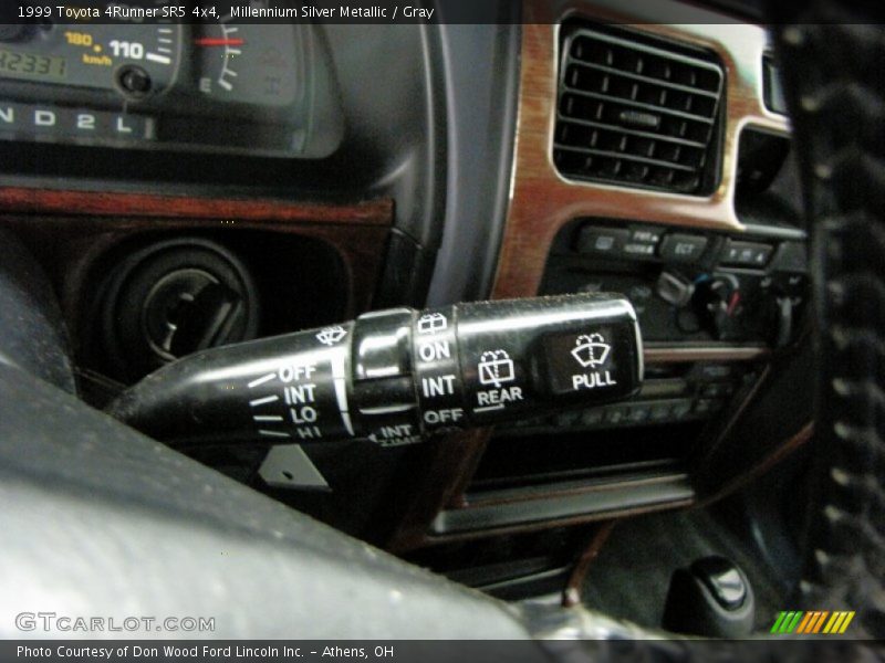 Millennium Silver Metallic / Gray 1999 Toyota 4Runner SR5 4x4