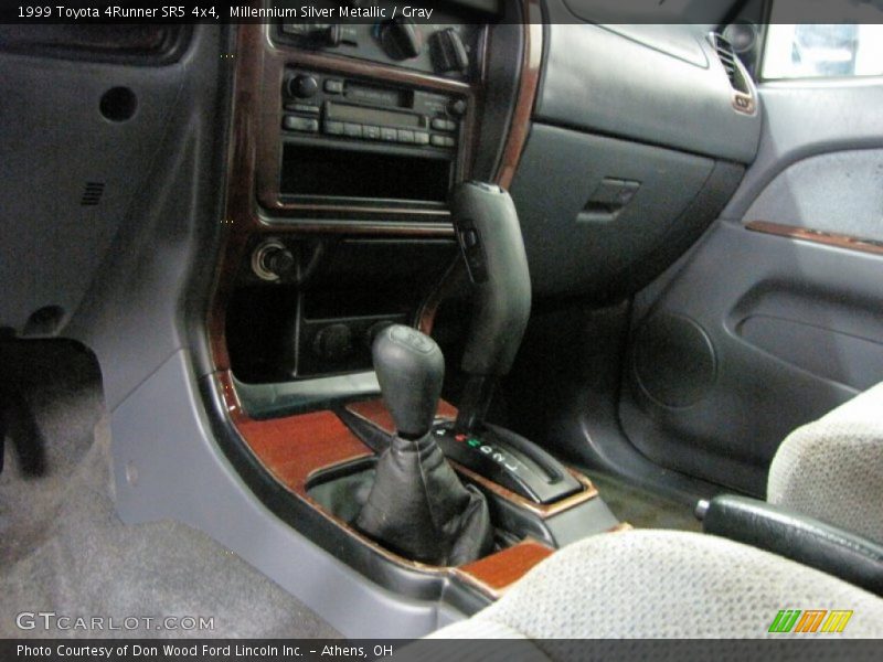 Millennium Silver Metallic / Gray 1999 Toyota 4Runner SR5 4x4