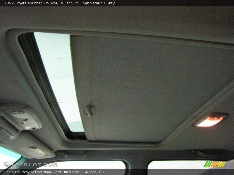 Millennium Silver Metallic / Gray 1999 Toyota 4Runner SR5 4x4