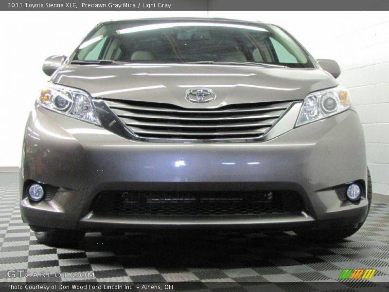 Predawn Gray Mica / Light Gray 2011 Toyota Sienna XLE