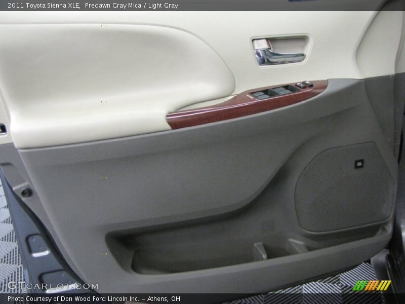 Predawn Gray Mica / Light Gray 2011 Toyota Sienna XLE
