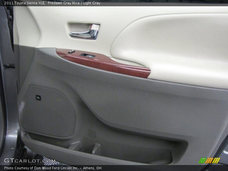 Predawn Gray Mica / Light Gray 2011 Toyota Sienna XLE