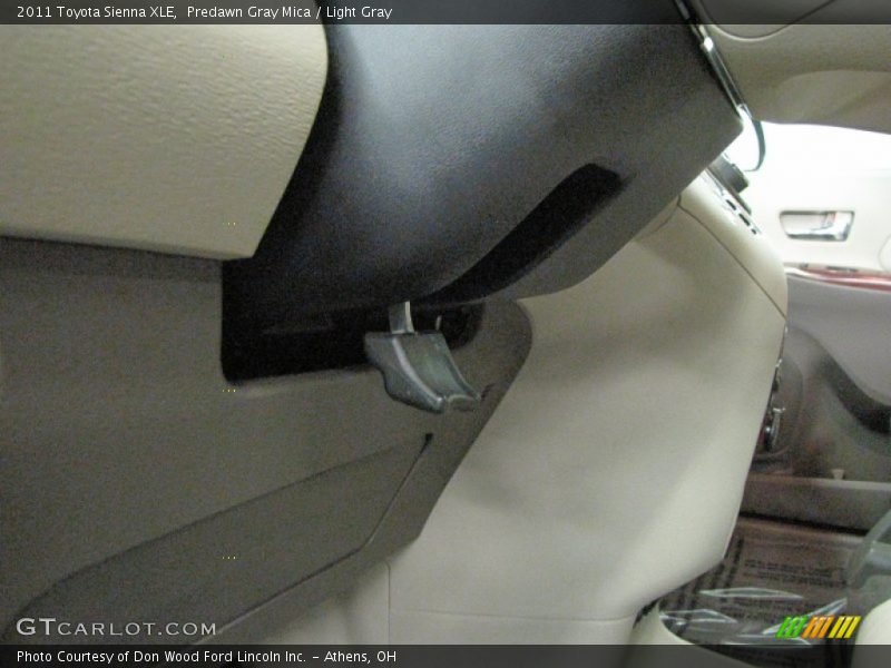 Predawn Gray Mica / Light Gray 2011 Toyota Sienna XLE